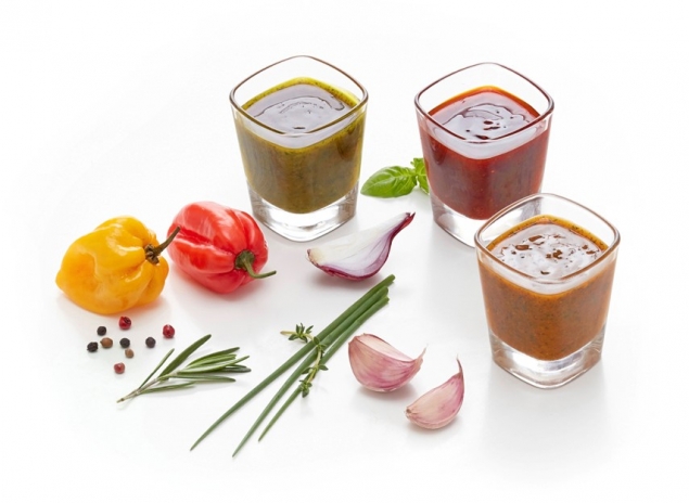 ROSE HILL Simply brush these flavourful oil based marinades on your favorite meat towards end of cooking.